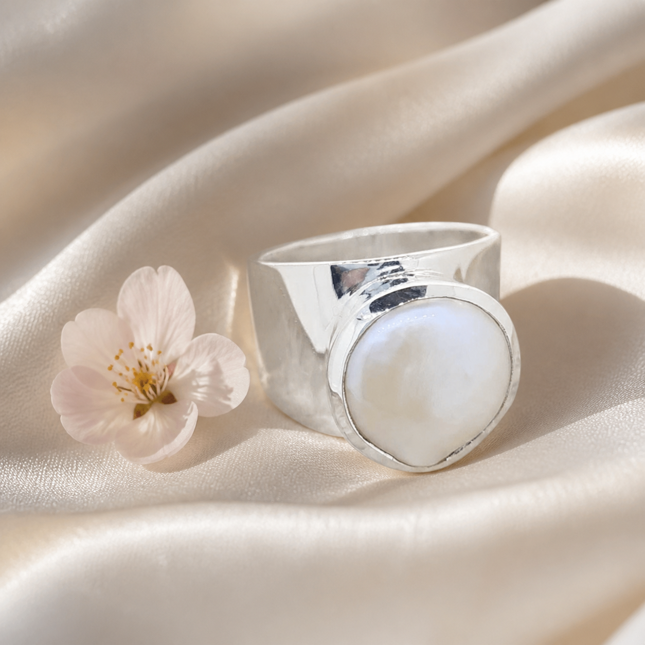PJ Luxe baroque pearl ring in 925 sterling silver styled on ivory silk